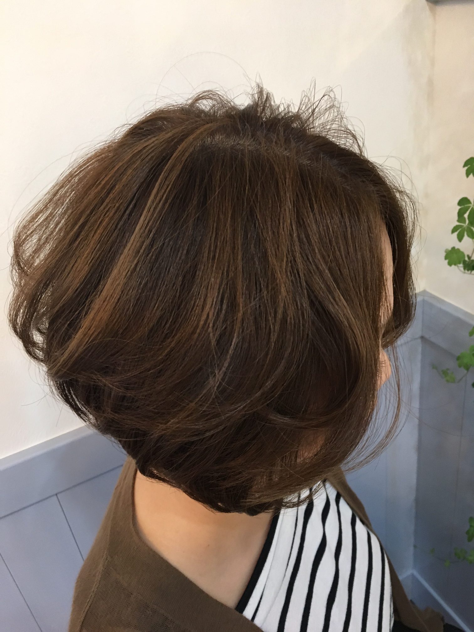 ボブヘアースタイル （カット・パーマ・カラー・を施術）