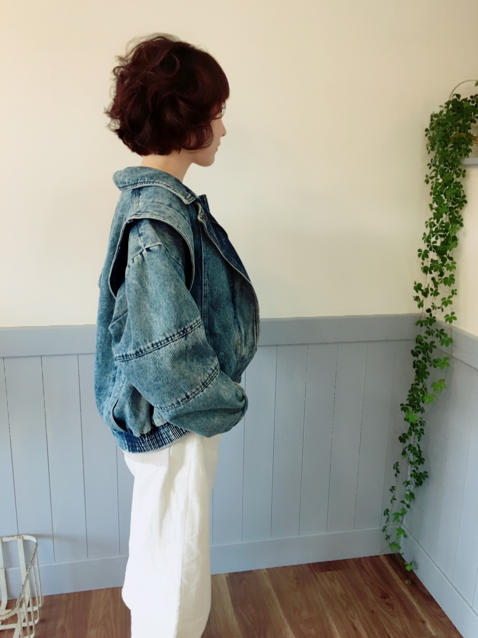 ショートヘアースタイル （カットとパーマ）を施術